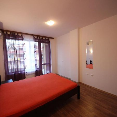 Menada Diamond Bay Apartments Слънчев бряг Екстериор снимка